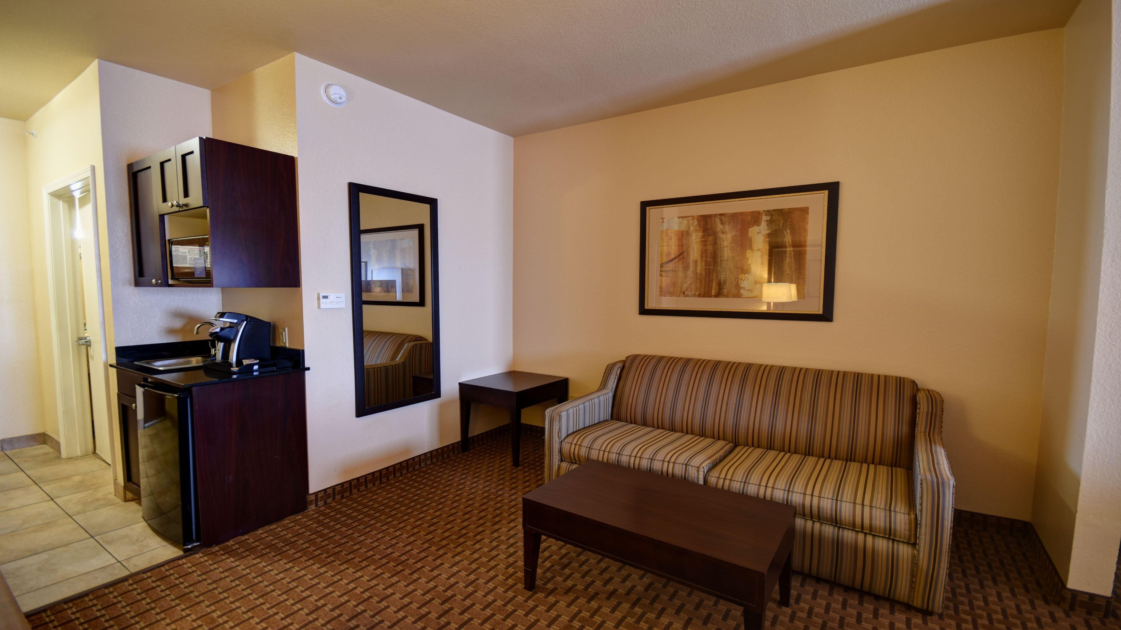 Express & By Ihg 2*