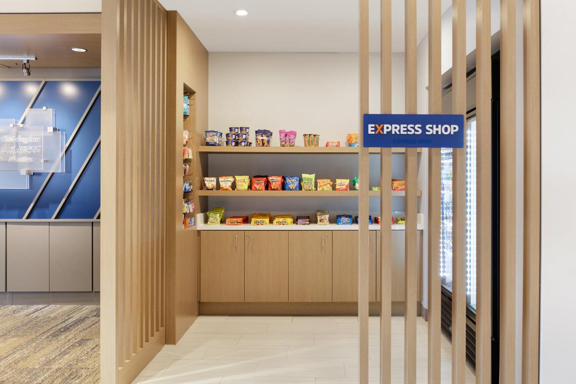 Express & By Ihg Hotel
