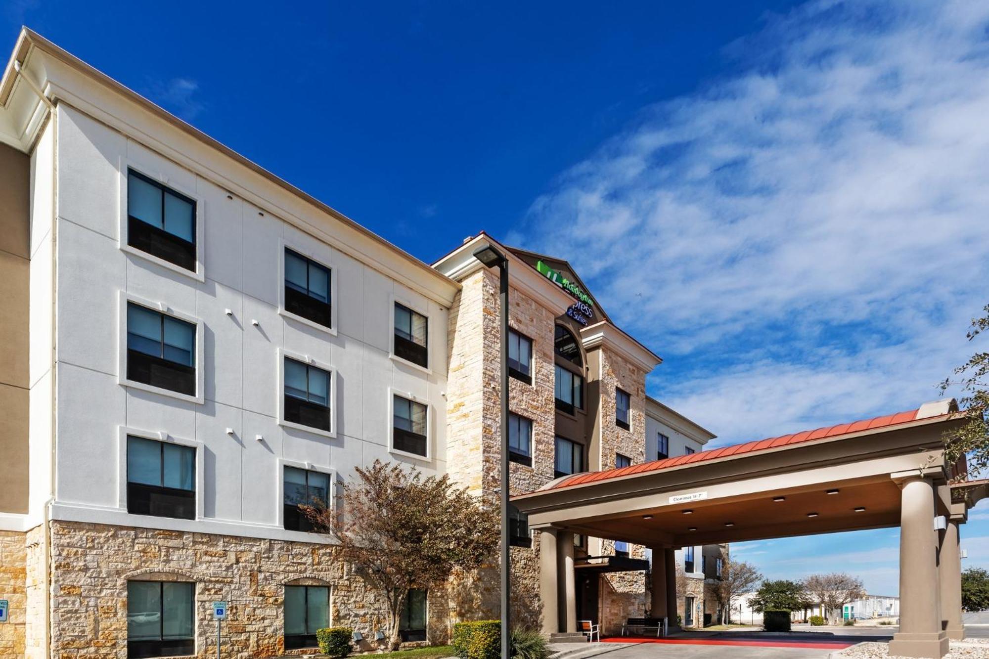 Hotel Express & By Ihg